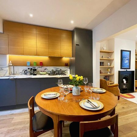 Stylish 2-Bedroom Townhouse Next To Brighton Station Экстерьер фото