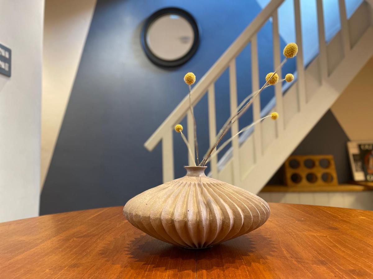 Stylish 2-Bedroom Townhouse Next To Brighton Station Экстерьер фото