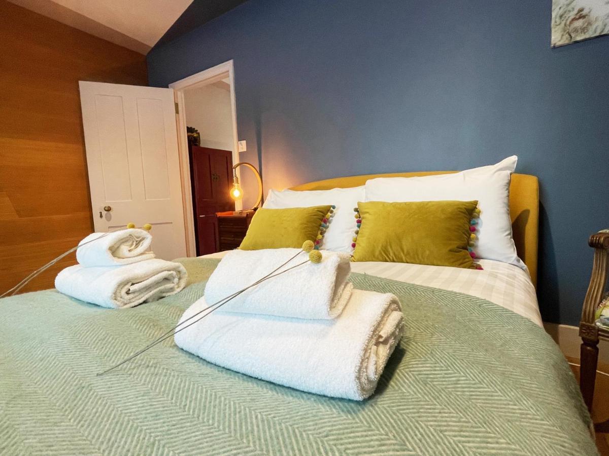 Stylish 2-Bedroom Townhouse Next To Brighton Station Экстерьер фото