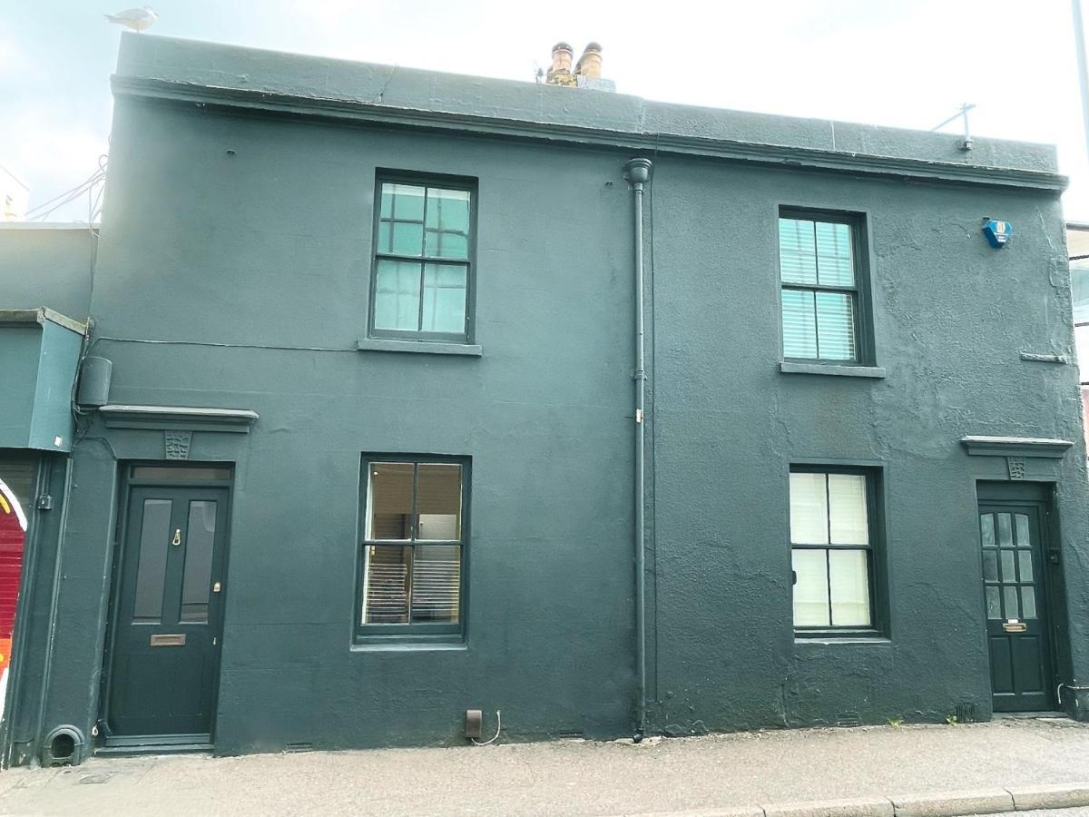 Stylish 2-Bedroom Townhouse Next To Brighton Station Экстерьер фото